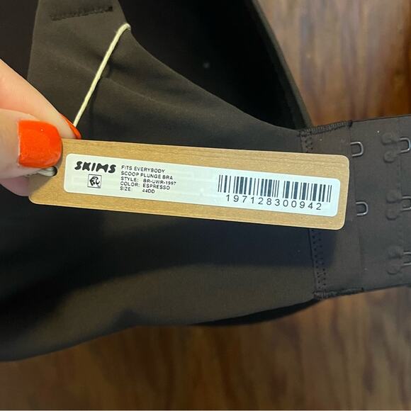 NWT Skims Fits Everybody‎ Scoop Plunge Bra Espresso 44DD Brown - Picture 3 of 5